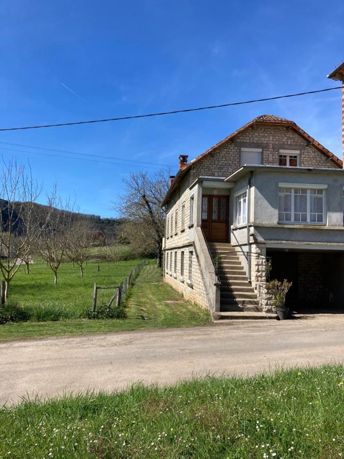 Gite La Maison De Juju Lacave  Bagian luar foto